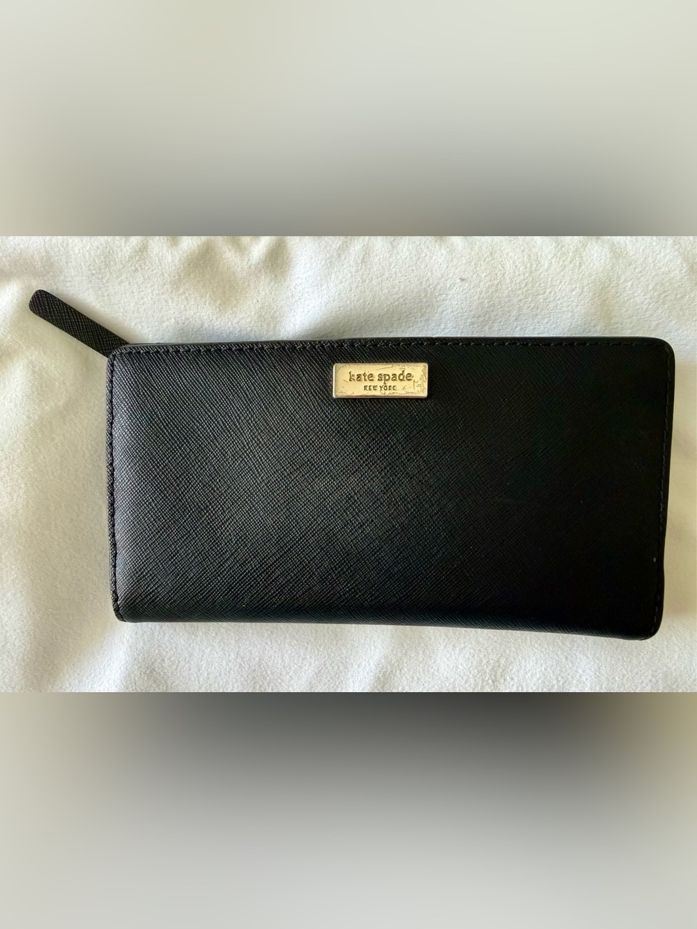 Kate Spade Saffiano Leather Zip Wallet — Black